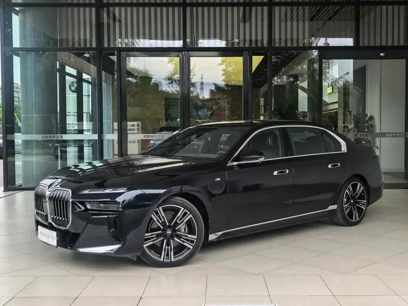 2023 BMW 7 Series 740Li Luxury M Sport Package — миниатюра 1