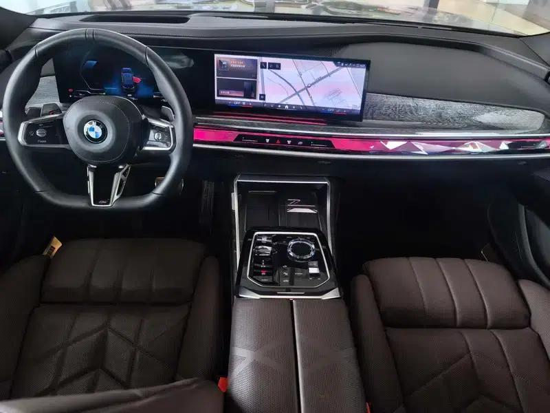 2023 BMW 7 Series 740Li Luxury M Sport Package — миниатюра 7