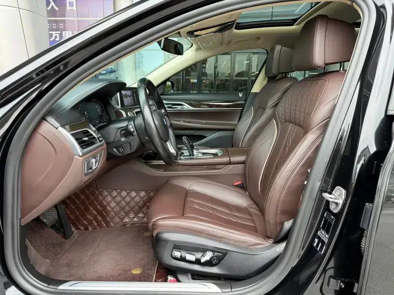 2021 BMW 7 Series 730Li Luxury Package — миниатюра 17
