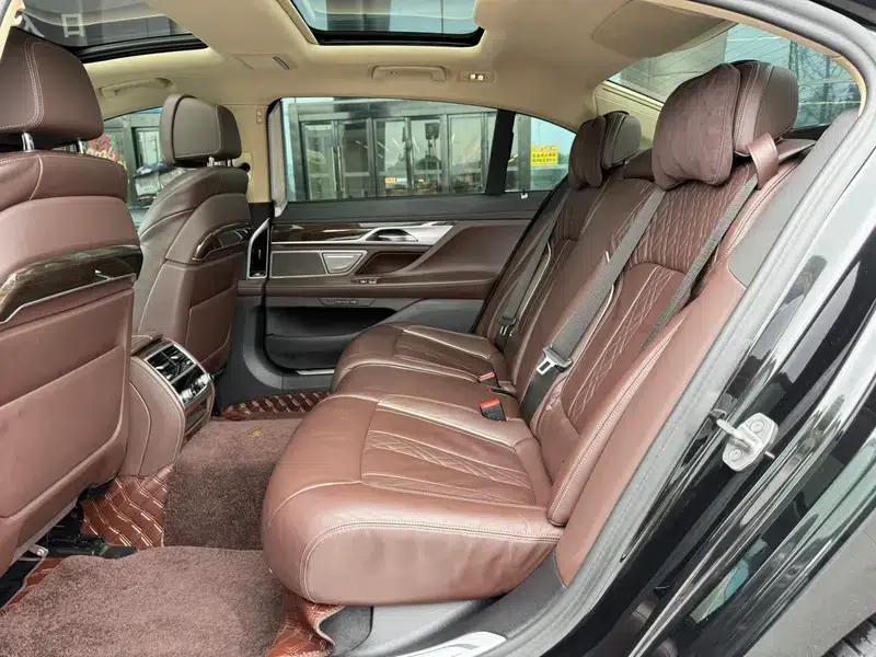 2021 BMW 7 Series 730Li Luxury Package — миниатюра 18