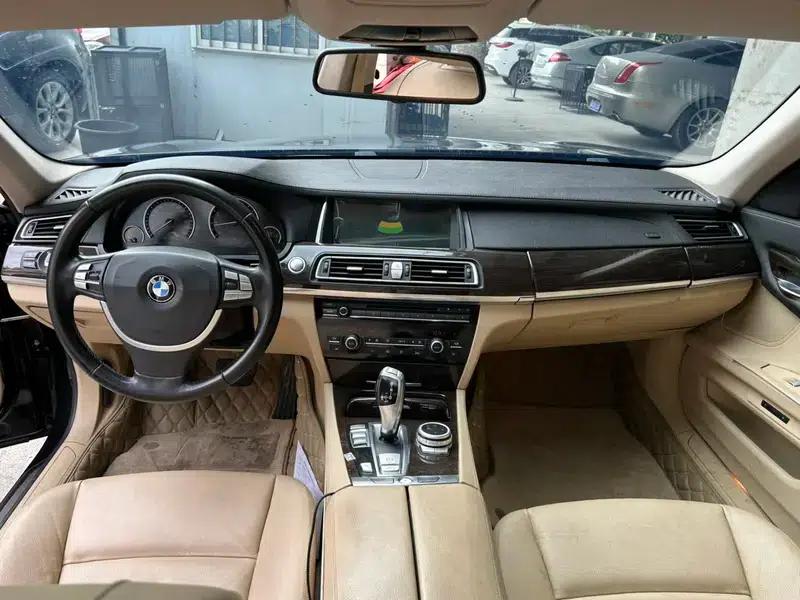 BMW 7 Series 2009 740Li Leading Edition — миниатюра 6