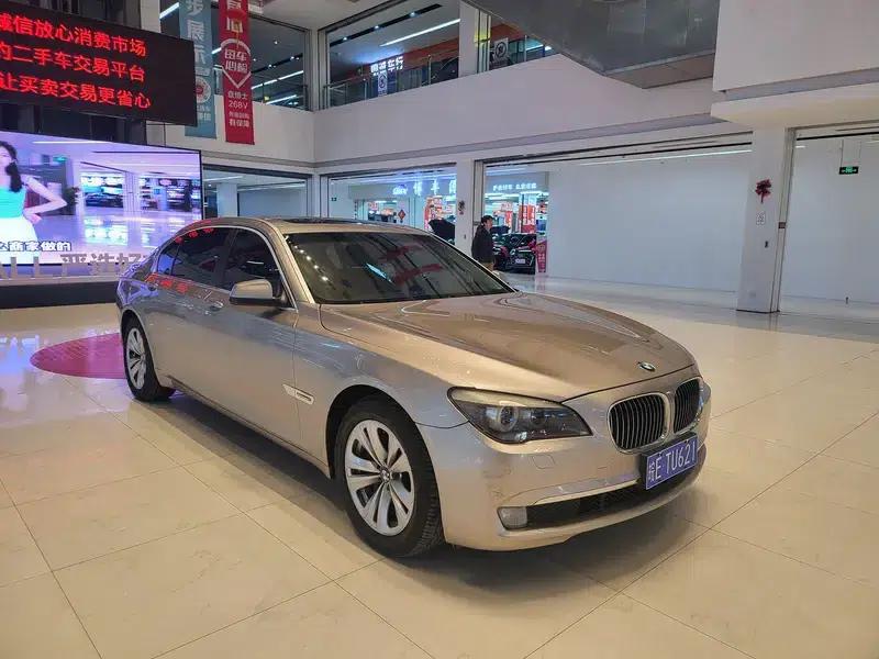 2011 BMW 7 Series 730Li Elegant Edition — миниатюра 3