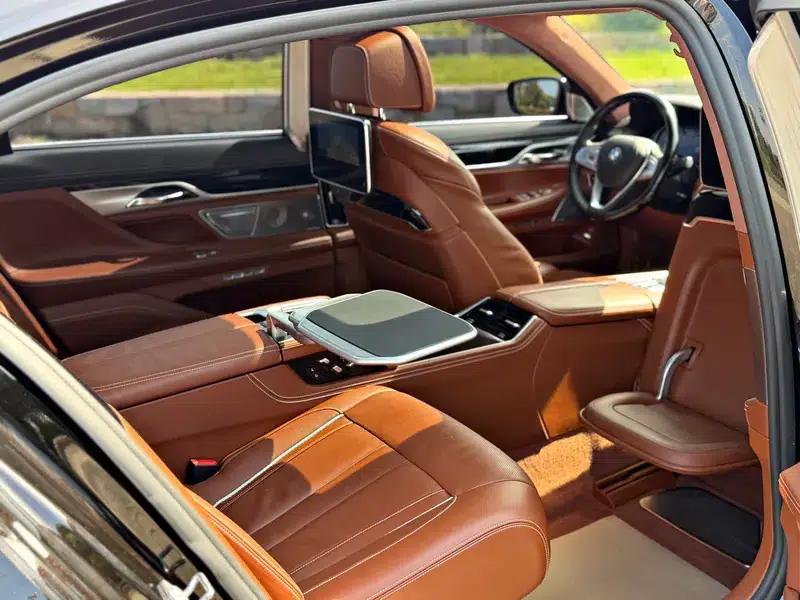 2018 BMW 7 Series 740Li xDrive Luxury M Sport Package — миниатюра 10