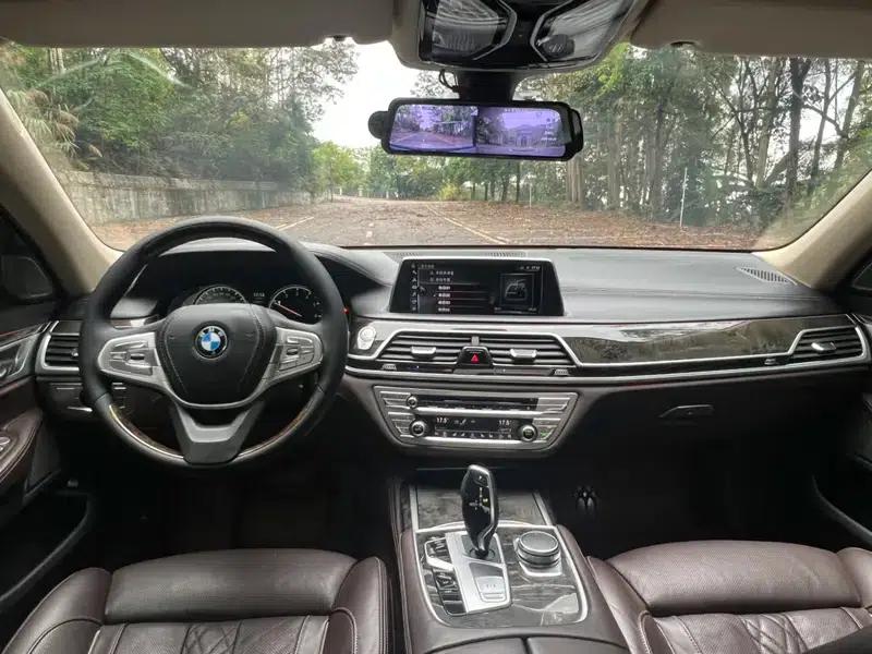 2017 BMW 7 Series 730Li Luxury — миниатюра 13
