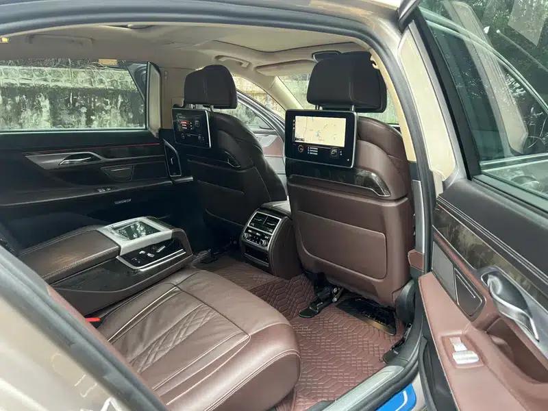 2017 BMW 7 Series 730Li Luxury — миниатюра 22