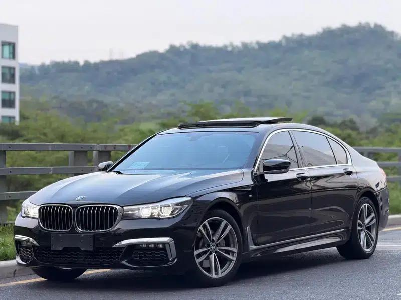 2018 BMW 7 Series 730Li Leading Edition M Sport Package — миниатюра 1