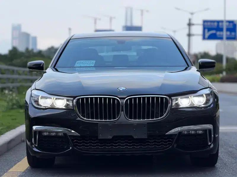 2018 BMW 7 Series 730Li Leading Edition M Sport Package — миниатюра 2