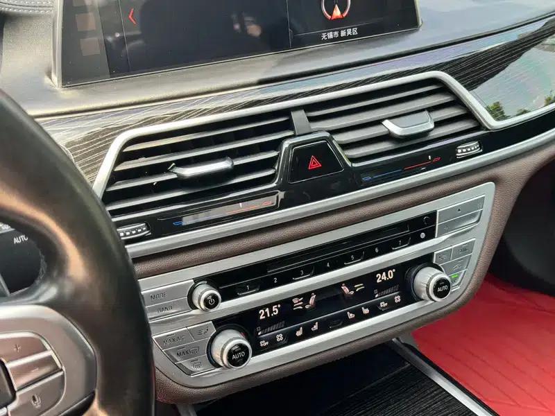 2018 BMW 7 Series 740Li Leading Edition M Sport Package — миниатюра 8