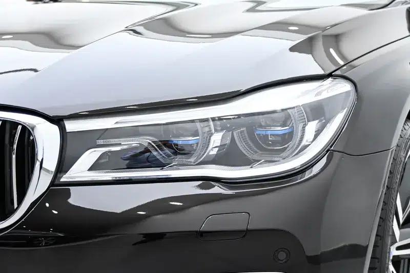 2018 BMW 7 Series 740Li xDrive Luxury M Sport Package — миниатюра 12