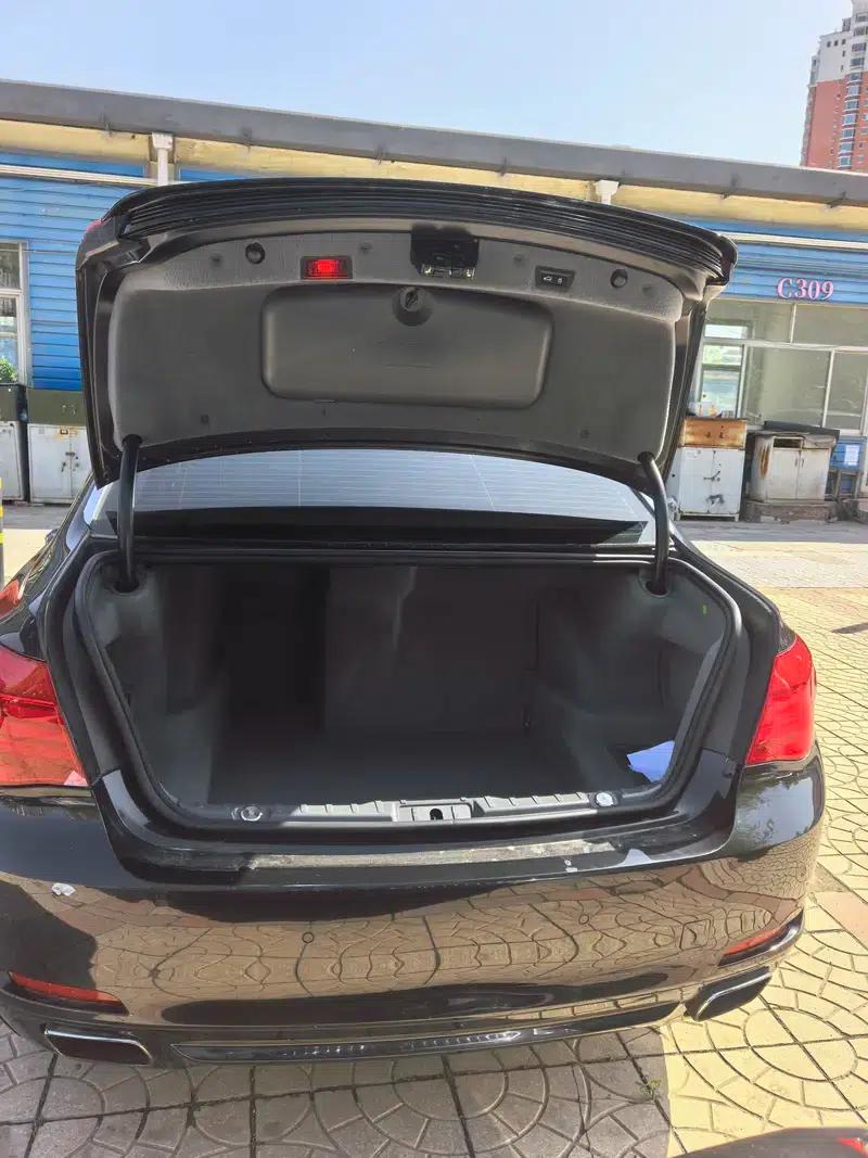BMW 7 Series 2009 740Li Luxury — миниатюра 5
