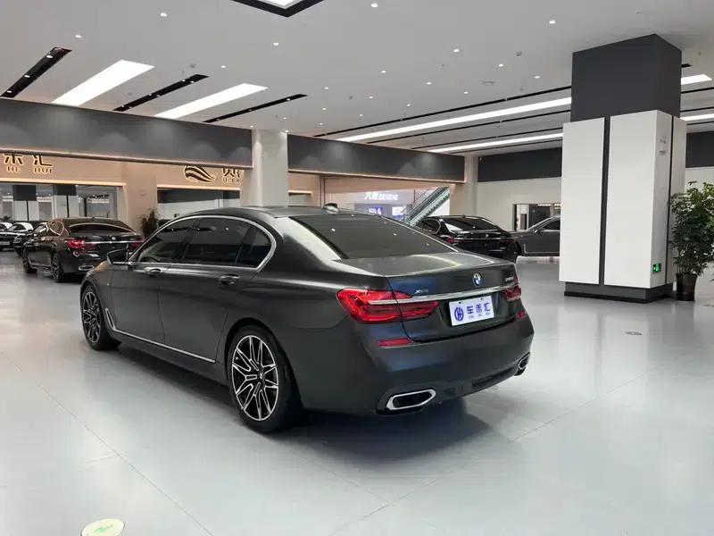 2018 BMW 7 Series 740Li xDrive Luxury M Sport Package — миниатюра 4