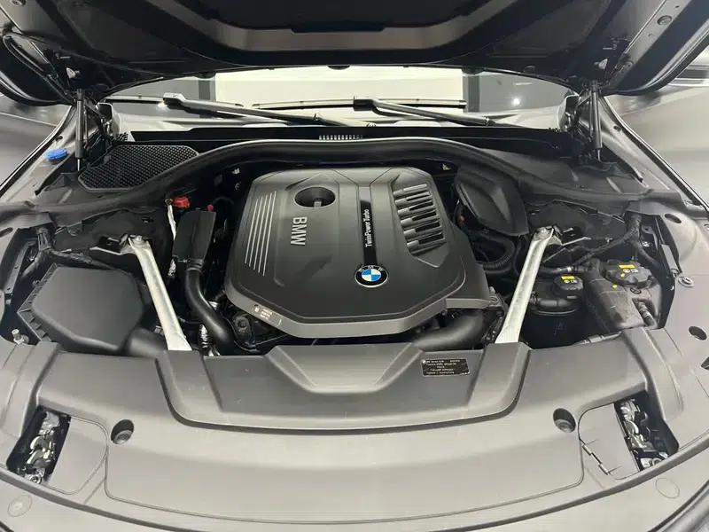 2018 BMW 7 Series 740Li xDrive Luxury M Sport Package — миниатюра 8