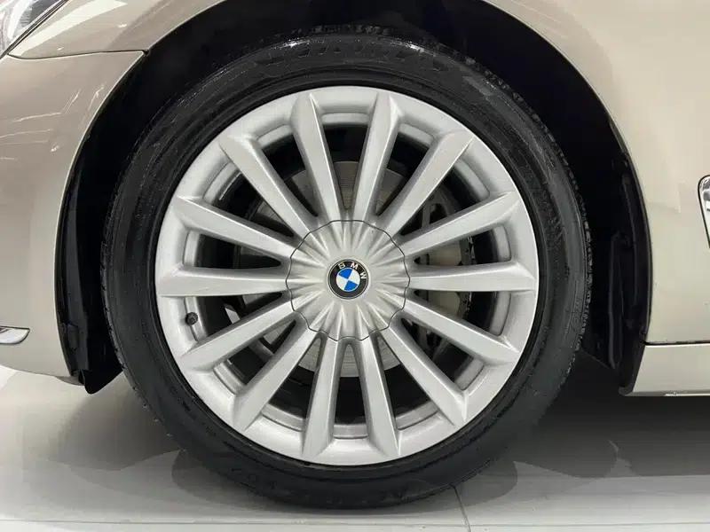 2017 BMW 7 Series 740Li Leading Edition — миниатюра 11
