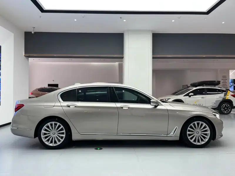 2017 BMW 7 Series 740Li Leading Edition — миниатюра 7