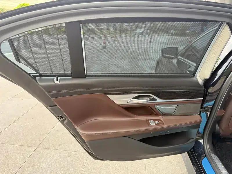 2019 BMW 7 Series Facelift 730Li M Sport Package — миниатюра 21