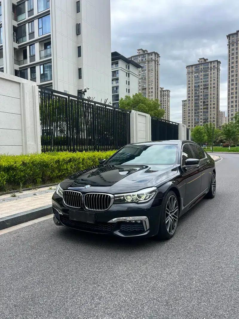 2017 BMW 7 Series 730Li Leading Edition — миниатюра 1
