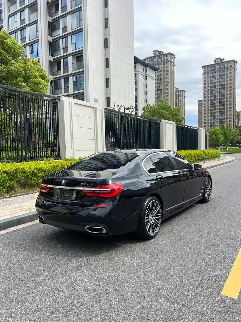 2017 BMW 7 Series 730Li Leading Edition — миниатюра 6