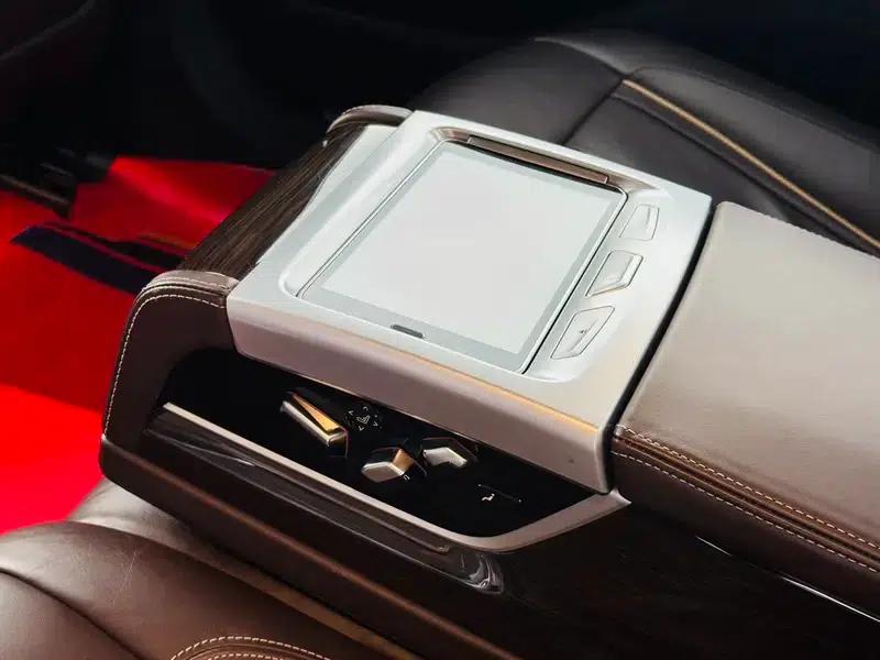 2021 BMW 7 Series 730Li Luxury Package — миниатюра 23