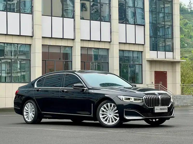 2021 BMW 7 Series 730Li Luxury Package — миниатюра 3