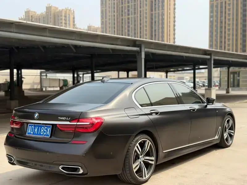 2018 BMW 7 Series 740Li Leading Edition M Sport Package — миниатюра 3