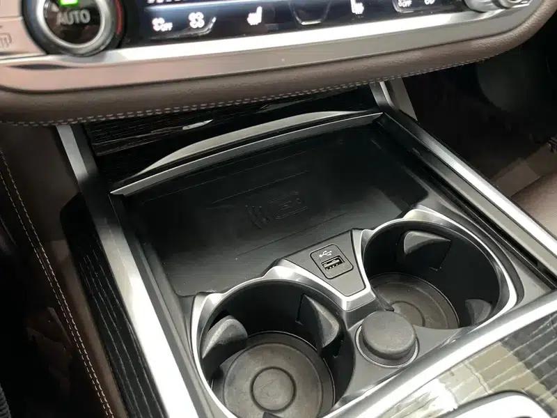 2019 BMW 7 Series 740Li Leading Edition M Sport Package — миниатюра 16