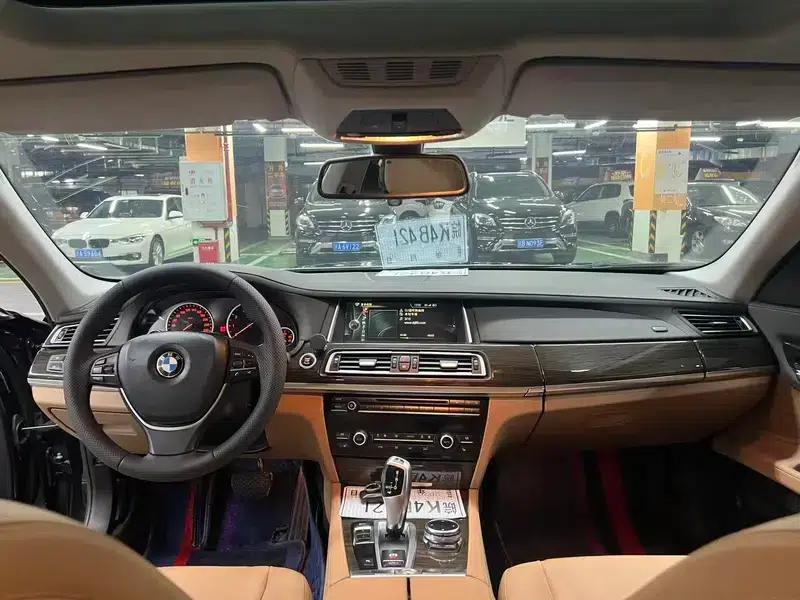 BMW 7 Series 2014 730Li Luxury Edition — миниатюра 17