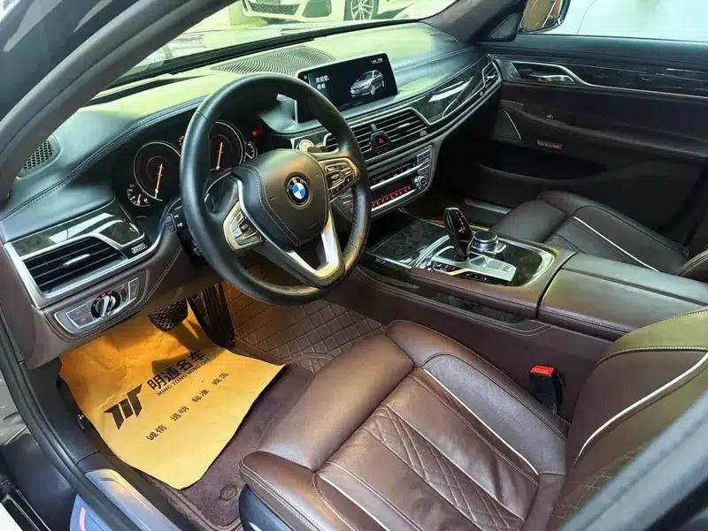 2016 BMW 7 Series 730Li Luxury — миниатюра 14