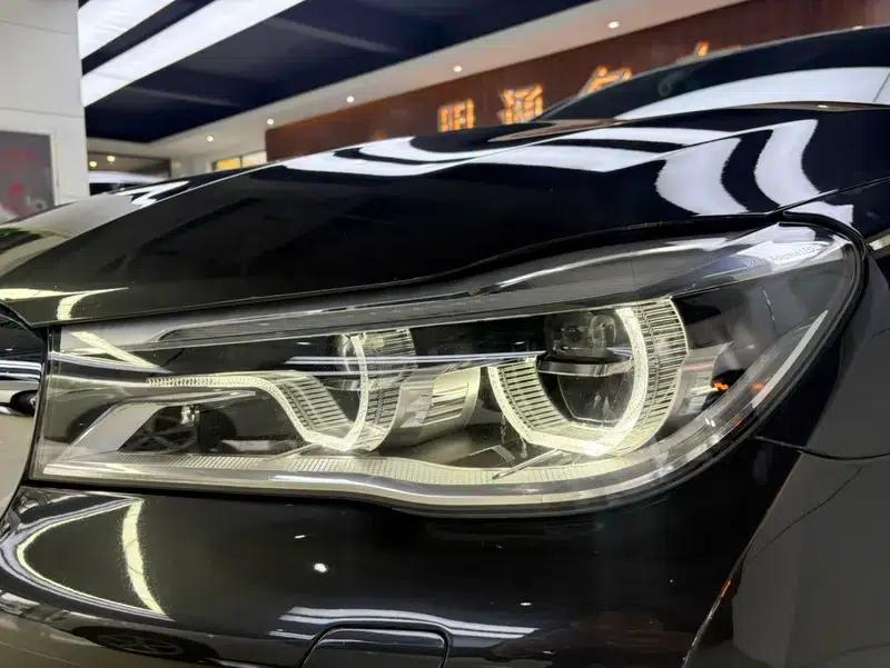2016 BMW 7 Series 730Li Luxury — миниатюра 7