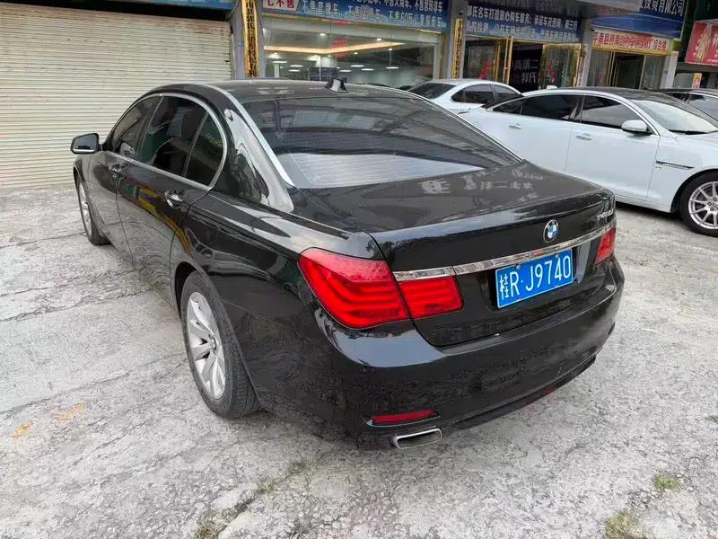 2011 BMW 7 Series 740Li Standard Edition — миниатюра 8