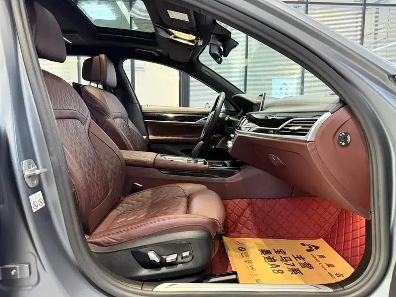 2019 BMW 7 Series Facelift 740Li xDrive Executive Luxury Package — миниатюра 16