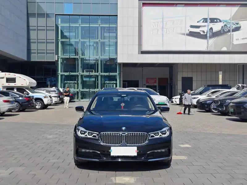 2016 BMW 7 Series 730Li Leading Edition — миниатюра 2