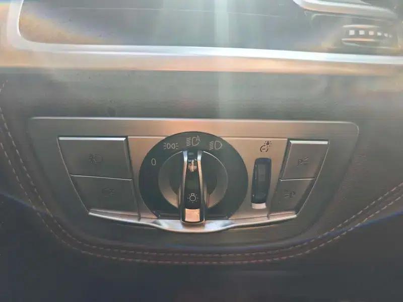 2016 BMW 7 Series 730Li Leading Edition — миниатюра 17