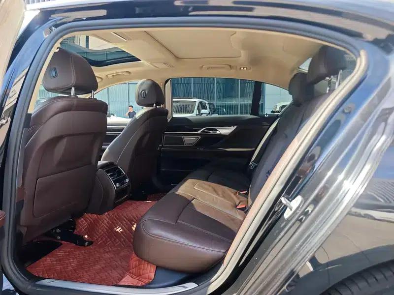 2016 BMW 7 Series 730Li Leading Edition — миниатюра 20