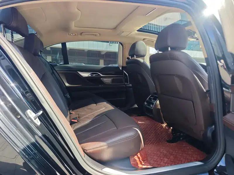2016 BMW 7 Series 730Li Leading Edition — миниатюра 21