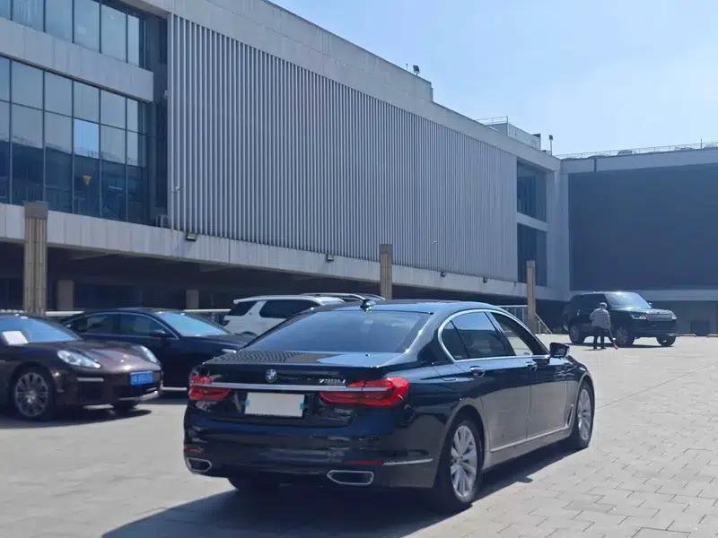 2016 BMW 7 Series 730Li Leading Edition — миниатюра 6