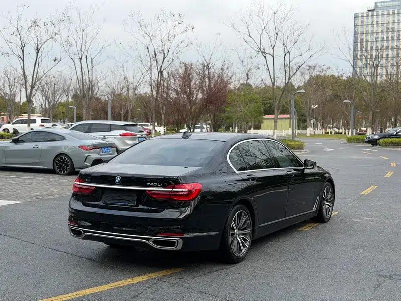 2016 BMW 7 Series 730Li Luxury — миниатюра 7