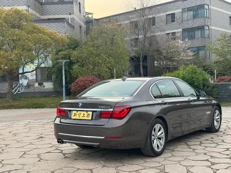 BMW 7 Series 2013 730Li Leading Edition — миниатюра 7