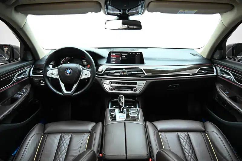 2021 BMW 7 Series 730Li Luxury Package — миниатюра 14