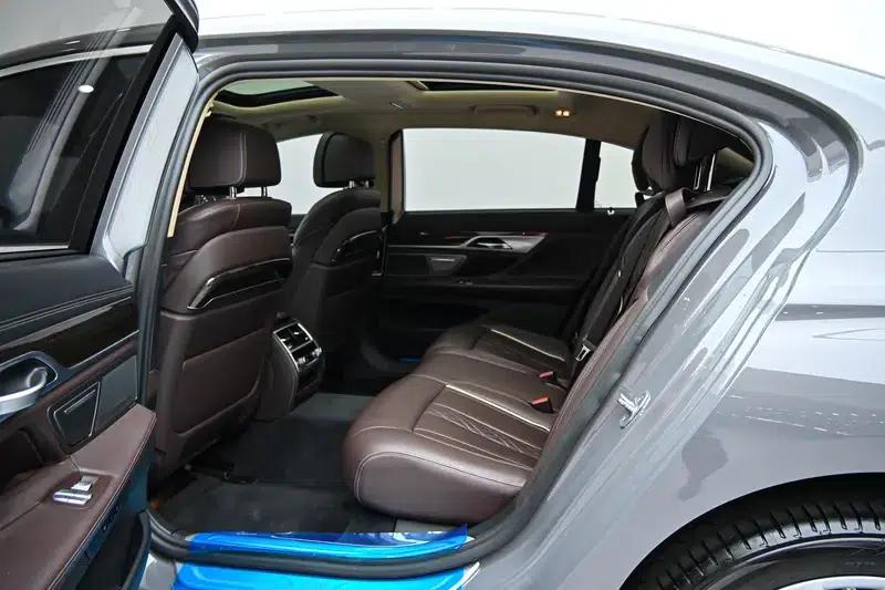 2021 BMW 7 Series 730Li Luxury Package — миниатюра 18