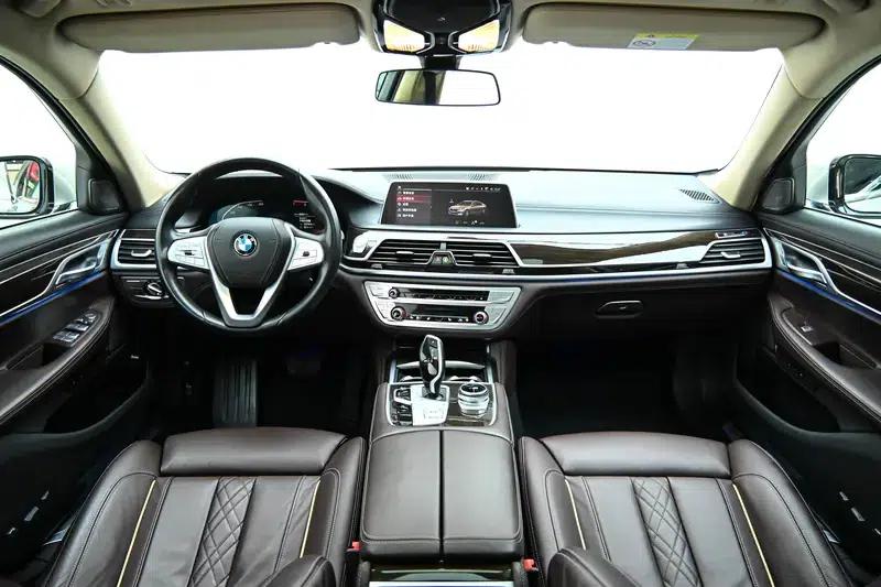 2021 BMW 7 Series 730Li Luxury Package — миниатюра 14