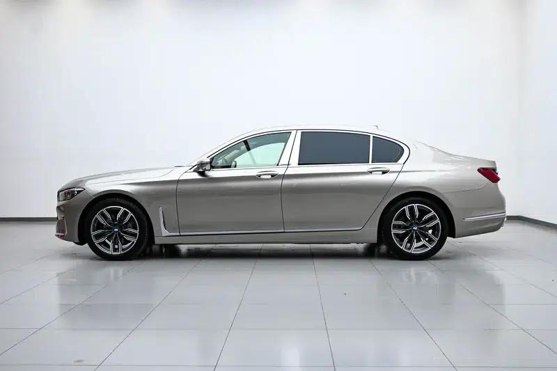 2021 BMW 7 Series 730Li Luxury Package — миниатюра 4