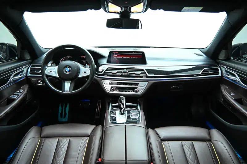 2019 BMW 7 Series Facelift 730Li M Sport Package — миниатюра 14