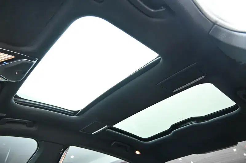 2019 BMW 7 Series Facelift 730Li M Sport Package — миниатюра 19