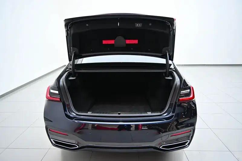 2019 BMW 7 Series Facelift 730Li M Sport Package — миниатюра 20