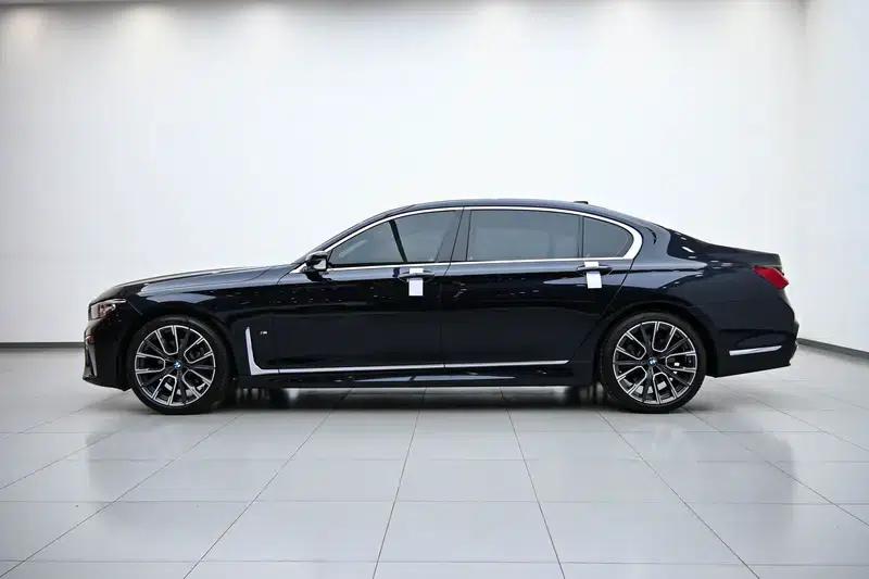 2019 BMW 7 Series Facelift 730Li M Sport Package — миниатюра 4