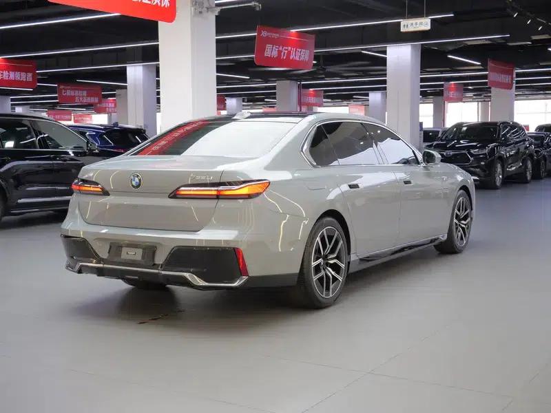 2023 BMW 7 Series 735Li M Sport Package — миниатюра 7