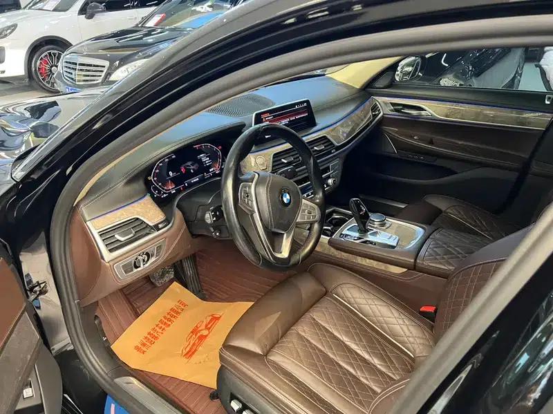 2019 BMW 7 Series Facelift 740Li Leading Luxury Package — миниатюра 8