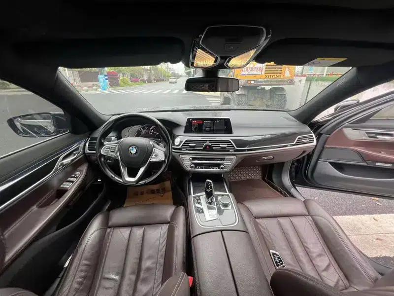 2018 BMW 7 Series 730Li Leading Edition M Sport Package — миниатюра 7