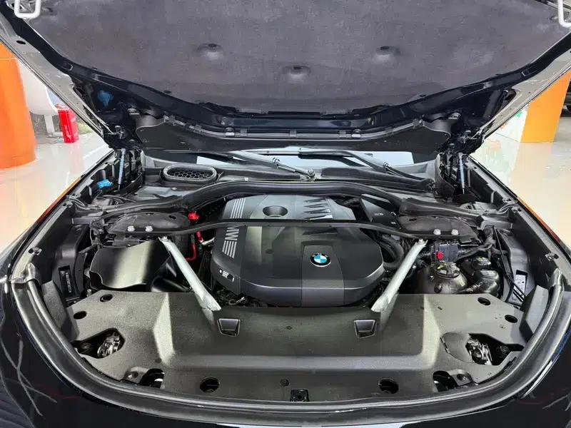 2023 BMW 7 Series 735Li M Sport Package — миниатюра 8
