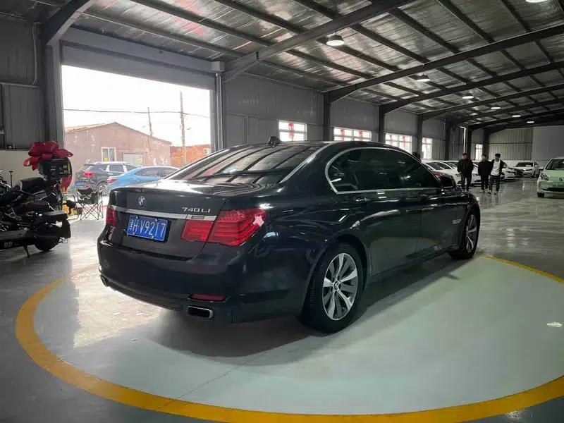 2011 BMW 7 Series 730Li Elegant Edition — миниатюра 6